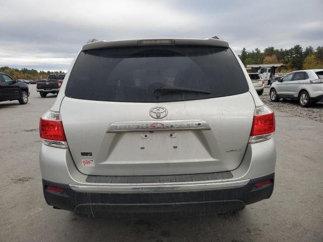 5TDBK3EH2BS087418 - 2011 TOYOTA HIGHLANDER BASE ვერცხლისფერი ფოტო 6