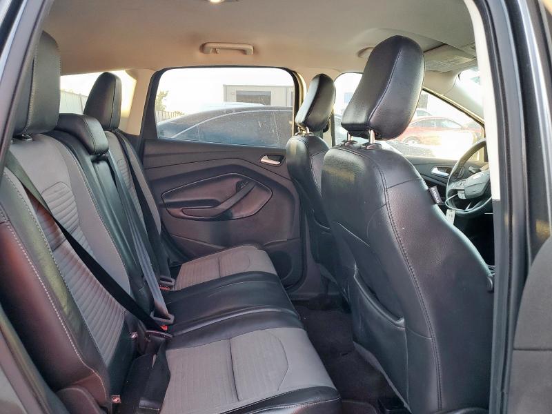 1FMCU0GD0KUB01363 - 2019 FORD ESCAPE SE ნაცრისფერი ფოტო 10