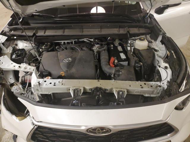 5TDGZRBH0NS560570 - 2022 TOYOTA HIGHLANDER XLE WHITE photo 12