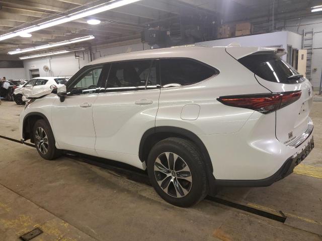 5TDGZRBH0NS560570 - 2022 TOYOTA HIGHLANDER XLE WHITE photo 2