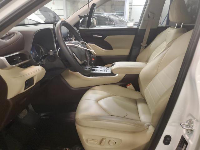 5TDGZRBH0NS560570 - 2022 TOYOTA HIGHLANDER XLE WHITE photo 7