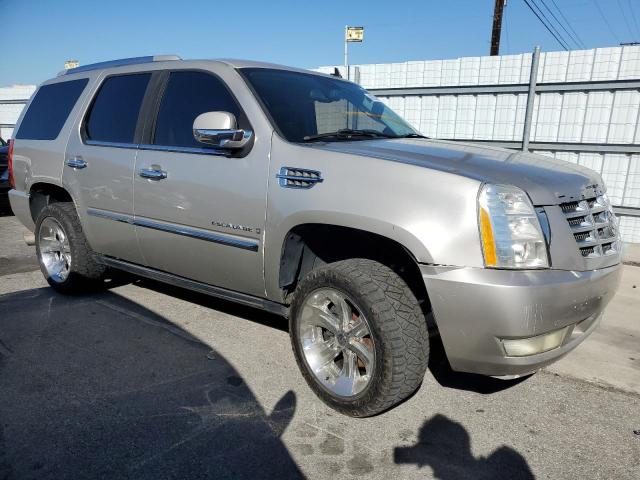 1GYEC63868R127158 - 2008 CADILLAC ESCALADE LUXURY Srebrny zdjęcie 4