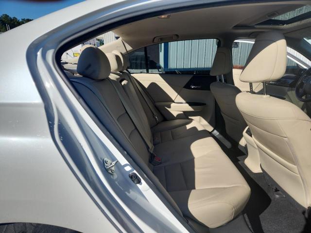 1HGCR3F8XGA008761 - 2016 HONDA ACCORD EXL WHITE photo 10