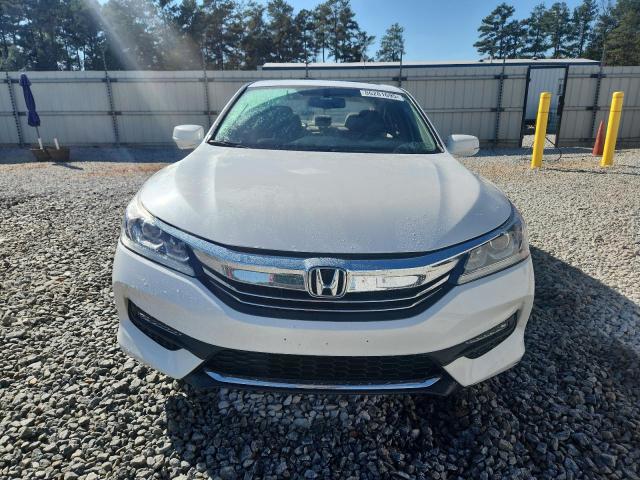 1HGCR3F8XGA008761 - 2016 HONDA ACCORD EXL WHITE photo 5