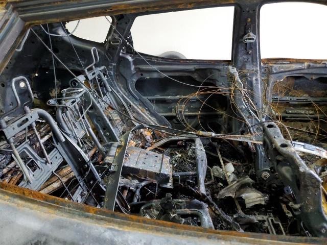 5XYZUDLB6HG435160 - 2017 HYUNDAI SANTA FE S BURN photo 11