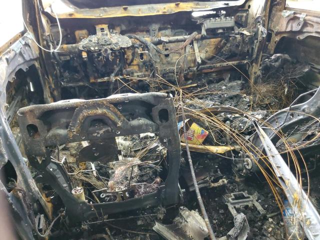 5XYZUDLB6HG435160 - 2017 HYUNDAI SANTA FE S BURN photo 8