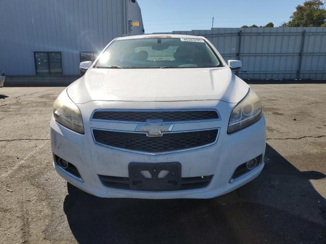 1G11E5SA3DF252765 - 2013 CHEVROLET MALIBU 2LT WHITE photo 5
