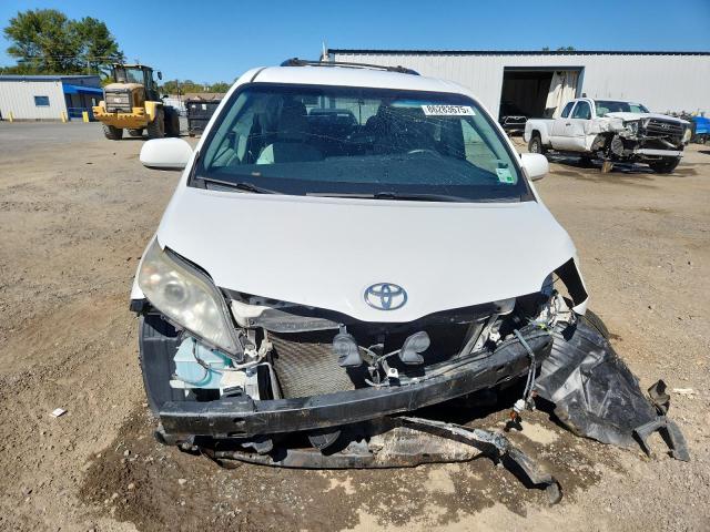 5TDKZ3DCXHS804030 - 2017 TOYOTA SIENNA LE 白色 照片 5