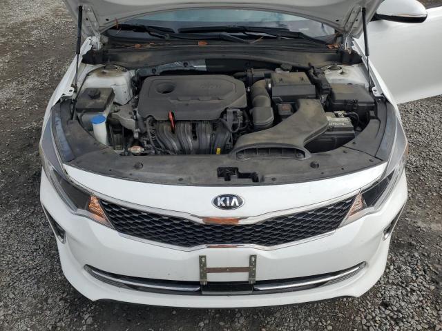 5XXGU4L30JG191208 - 2018 KIA OPTIMA EX Weiß Foto 11