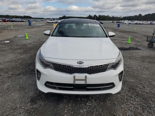 5XXGU4L30JG191208 - 2018 KIA OPTIMA EX Weiß Foto 5