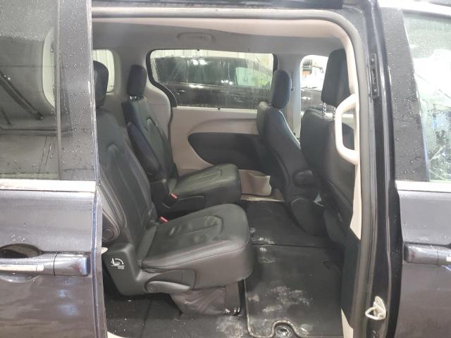 2C4RC1BG2LR136235 - 2020 CHRYSLER PACIFICA TOURING L BLACK photo 11
