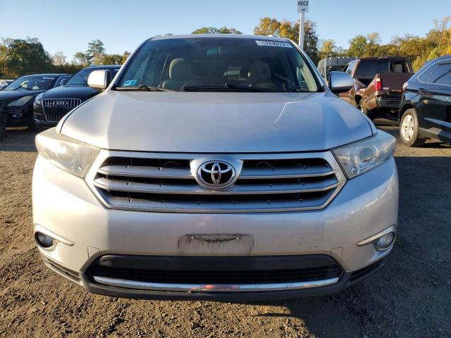 5TDBK3EH6CS125766 - 2012 TOYOTA HIGHLANDER BASE ვერცხლისფერი ფოტო 5