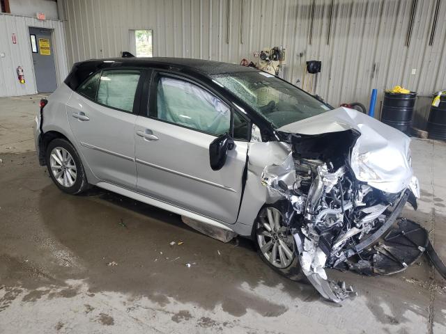 JTND4MBE9P3199687 - 2023 TOYOTA COROLLA SE 银色 照片 4