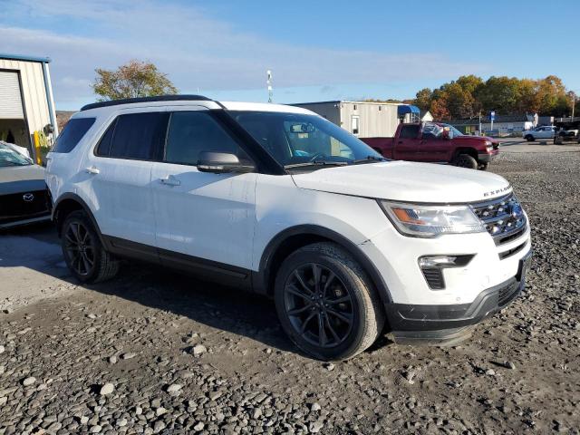 1FM5K8D84JGC30319 - 2018 FORD EXPLORER XLT 白色 照片 4