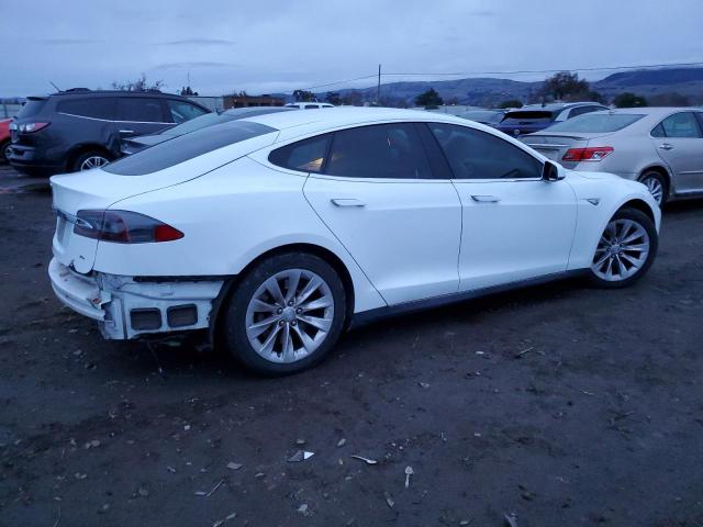 5YJSA1E16GF133564 - 2016 TESLA MODEL S WHITE photo 3