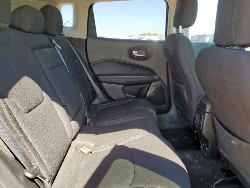 3C4NJCAB4JT123504 - 2018 JEEP COMPASS SPORT GRAY photo 10