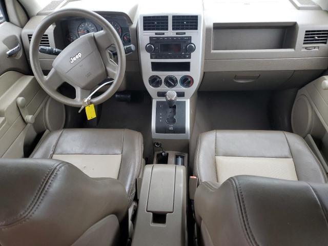 1J8FT28018D555750 - 2008 JEEP PATRIOT SPORT BEIGE photo 8