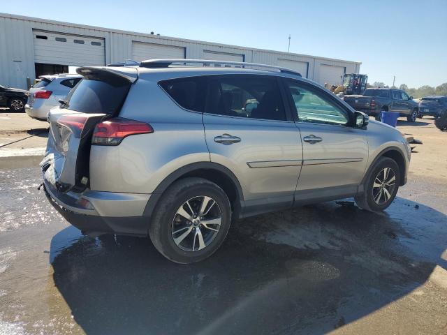 2T3RFREV1HW551124 - 2017 TOYOTA RAV4 XLE 银色 照片 3