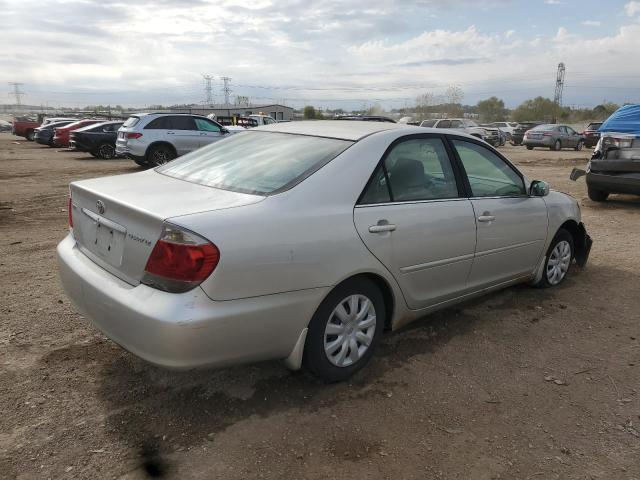 4T1BE30K65U568472 - 2005 TOYOTA CAMRY LE SILVER photo 3