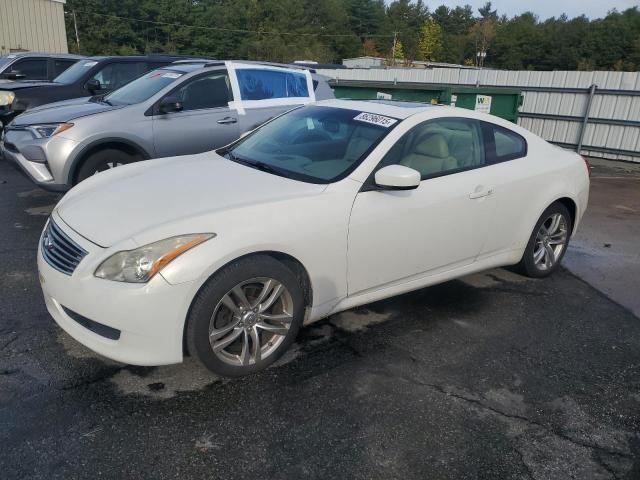 2009 INFINITI G37, 