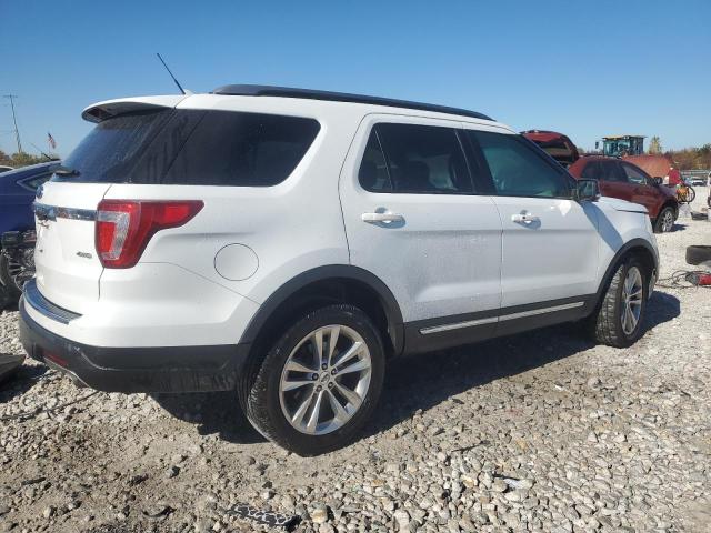 1FM5K8D8XJGA34692 - 2018 FORD EXPLORER XLT Biały zdjęcie 3