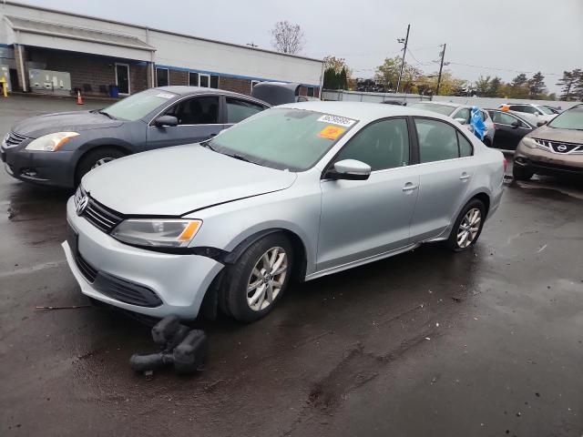 2013 VOLKSWAGEN JETTA SE, 