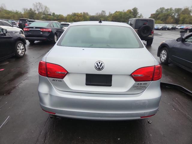 3VWDP7AJ5DM372365 - 2013 VOLKSWAGEN JETTA SE SILVER photo 6