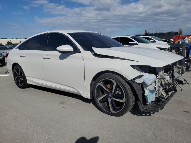 1HGCV1F39KA134185 - 2019 HONDA ACCORD SPORT WHITE photo 4