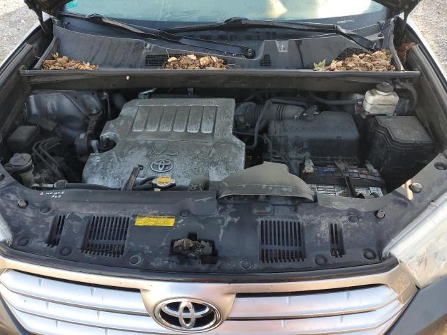 5TDZK3EH3DS142363 - 2013 TOYOTA HIGHLANDER BASE Grau Foto 12