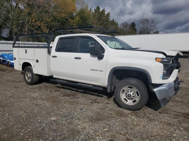 1GB1YLE79NF360039 - 2022 CHEVROLET SILVERADO K2500 HEAVY DUTY WHITE photo 4