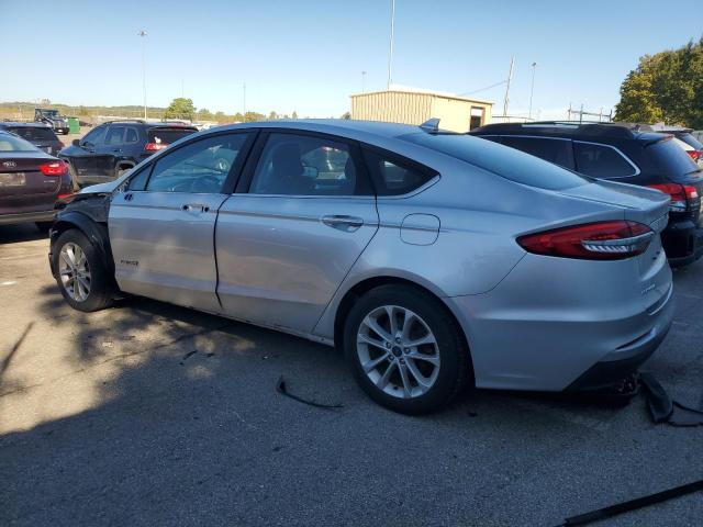 3FA6P0LU2KR167263 - 2019 FORD FUSION SE SILVER photo 2