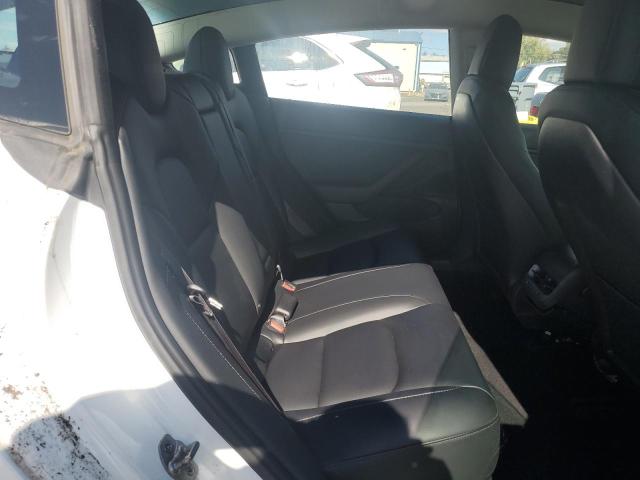 5YJ3E1EB4JF094837 - 2018 TESLA MODEL 3 白色 照片 10