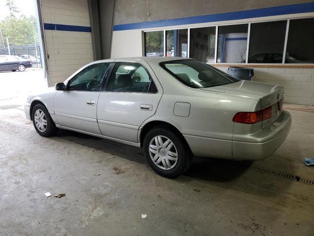 4T1BG22K61U074589 - 2001 TOYOTA CAMRY CE 银色 照片 2