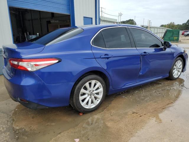 4T1B11HK2JU662315 - 2018 TOYOTA CAMRY L 蓝色 照片 3