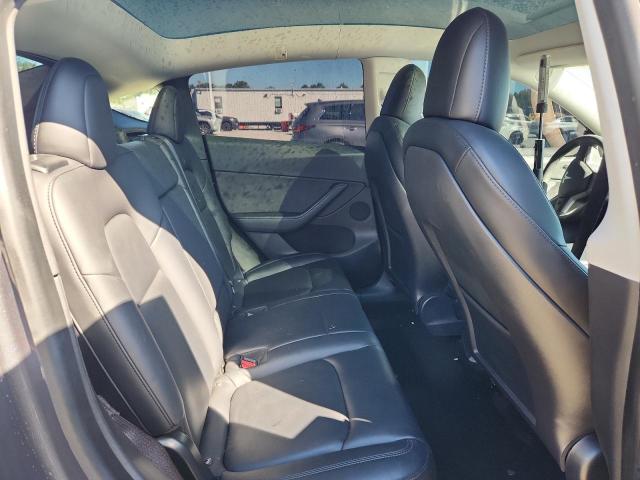 5YJYGDEE4LF045913 - 2020 TESLA MODEL Y Schwarz Foto 10