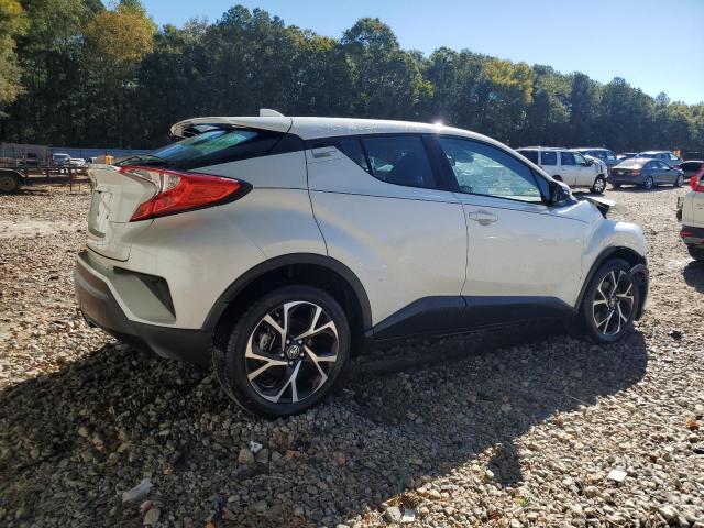 NMTKHMBX5MR126830 - 2021 TOYOTA C-HR XLE WHITE photo 3