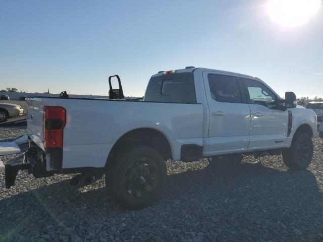 1FT8W2BT4REC45596 - 2024 FORD F250 SUPER DUTY WHITE photo 3
