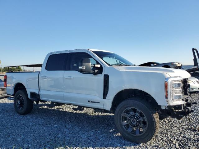 1FT8W2BT4REC45596 - 2024 FORD F250 SUPER DUTY WHITE photo 4