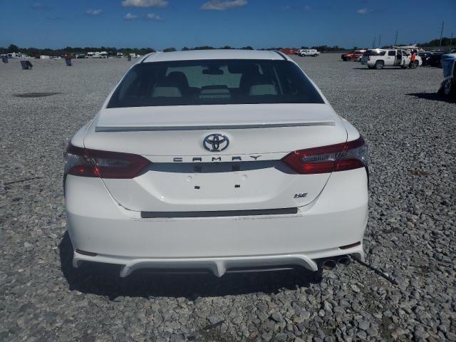 4T1B11HK2JU045223 - 2018 TOYOTA CAMRY L WHITE photo 6