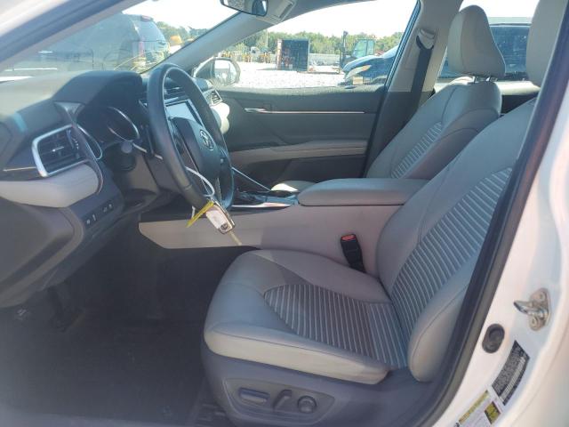 4T1B11HK2JU045223 - 2018 TOYOTA CAMRY L WHITE photo 7