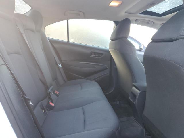 5YFBPMBE8NP300922 - 2022 TOYOTA COROLLA LE 白色 照片 10