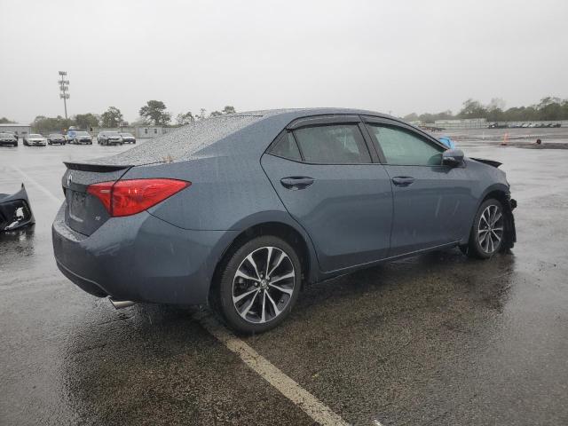 2T1BURHE2JC072777 - 2018 TOYOTA COROLLA L Графитовый фото 3
