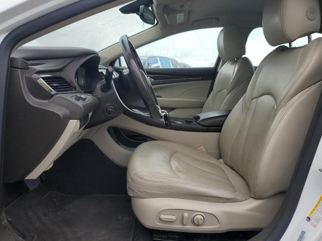 1G4ZP5SS1JU137808 - 2018 BUICK LACROSSE ESSENCE Белый фото 7