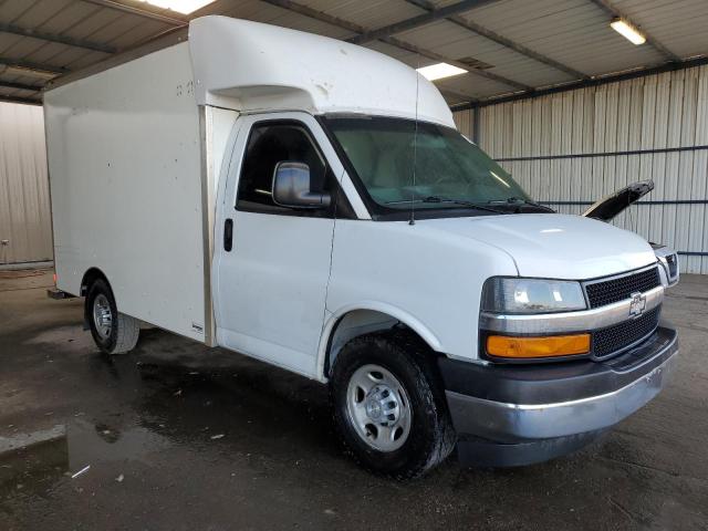 1GB0GRFGXK1259536 - 2019 CHEVROLET EXPRESS G3 WHITE photo 4