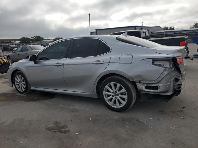 4T1B11HK4KU839769 - 2019 TOYOTA CAMRY L SILVER photo 2