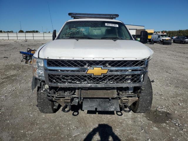 1GC1KVC84EF139078 - 2014 CHEVROLET SILVERADO K2500 HEAVY DUTY WHITE photo 5