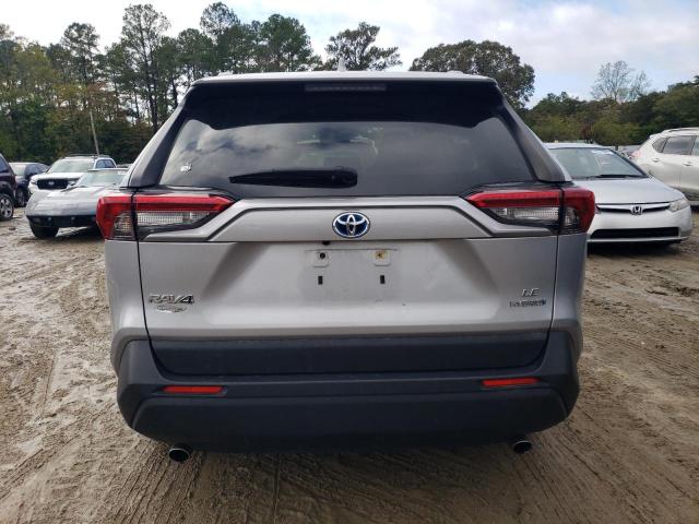 JTMMWRFV8LD071807 - 2020 TOYOTA RAV4 LE SILVER photo 6