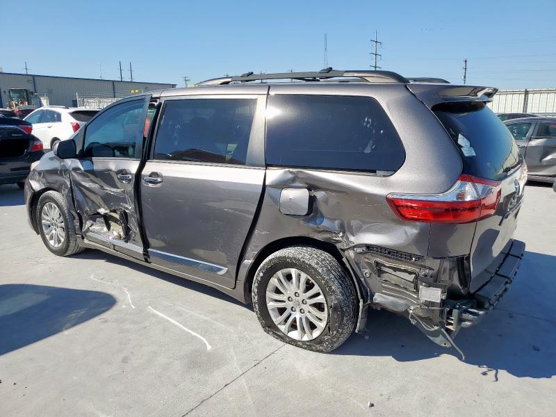5TDYZ3DC7HS893002 - 2017 TOYOTA SIENNA XLE Grau Foto 2