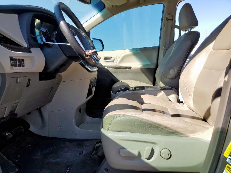 5TDYZ3DC7HS893002 - 2017 TOYOTA SIENNA XLE Grau Foto 7