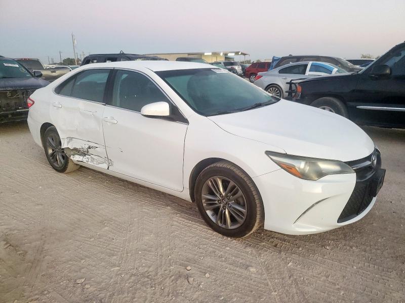 4T1BF1FK2GU238520 - 2016 TOYOTA CAMRY LE WHITE photo 4